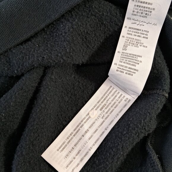 Abercrombie & Fitch Soft A&F Boxy Cropped Crewneck Sweater - Picture 11 of 11